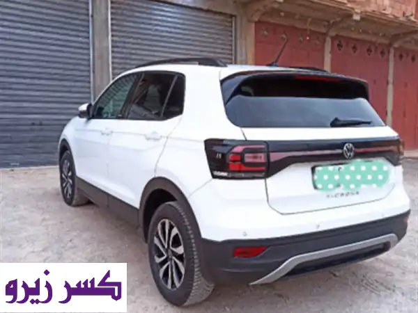 فولكس واجن T-Cross 2022 نظيفة جداً - 84 ألف كم - هابطة من أوروبا