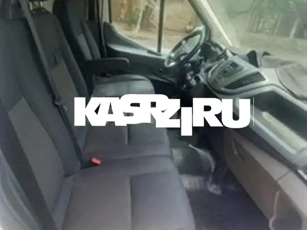 فورد فان 2022 للبيع: فرصة لا تُعوّض! حالة ممتازة، 200 ألف كم، مانيوال، مثبت سرعة. انطلق بـ 250 ألف!