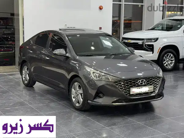 للبيع: هيونداي أكسنت 2022 رمادي (فل أوبشن) - قيادة...