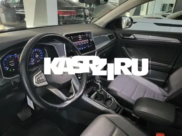 امتلك فولكس فاجن T-Roc Xtreme 2022: رفاهية الأداء والشباب | كاملة المواصفات بحالة الوكالة!