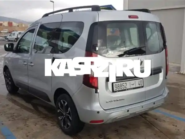 رينو إكسبريس 2022 للبيع بفاس: صباغة أصلية، كاوتش جديد، تجهيزات كاملة!