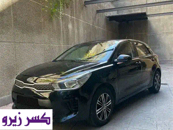 كيا ريو 2022 بالتقسيط المباشر: امتلكها اليوم! رمادي، أمان، سهولة.
