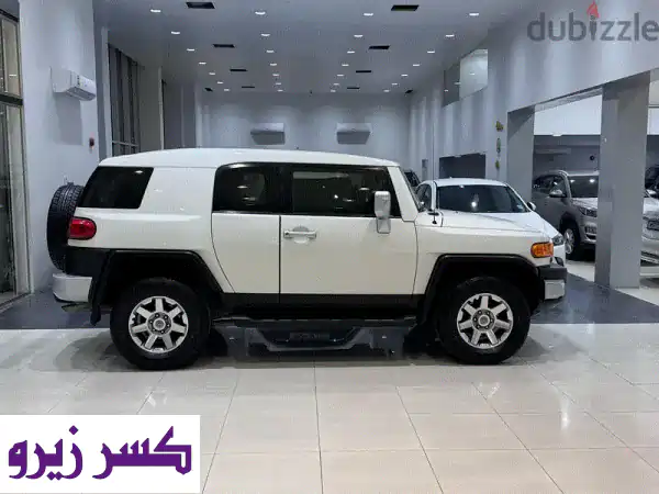 تويوتا FJ Cruiser 2022 بيضاء -  سعر مغرٍ!  (68250 كم فقط!)