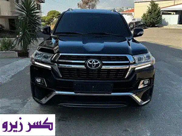 تويوتا لاند كروزر VX 2022 - كالجديدة! (1800 كم فقط!)