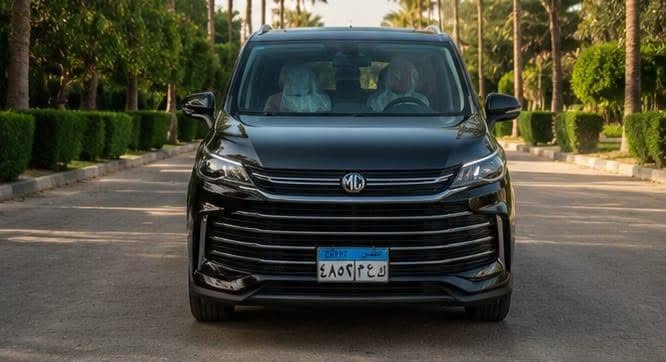  إيجار كيا كرنفال لتوصيلات المطار في مصر