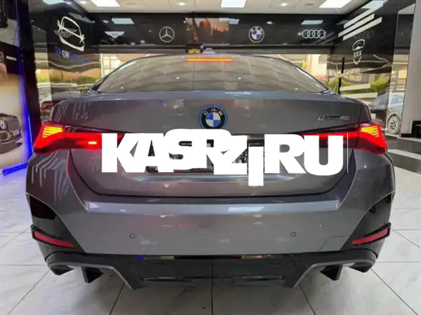 امتلك المستقبل اليوم: BMW i4 eDrive40 أتلتيك 2025 الكهربائية – فخامة وأداء استثنائي!
