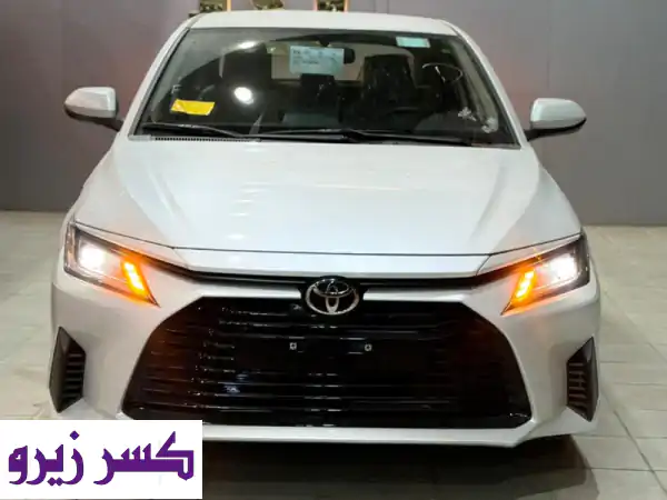 تويوتا يارس 2026 البيضاء: قيادة ذكية، توفير استثنائي وأناقة لا تضاهى! احجزها الآن!