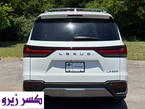 لكزس LX 600 2025 للبيع: امتلك Lexus LX 600 Luxury AWD أبيض بسعر خاص!