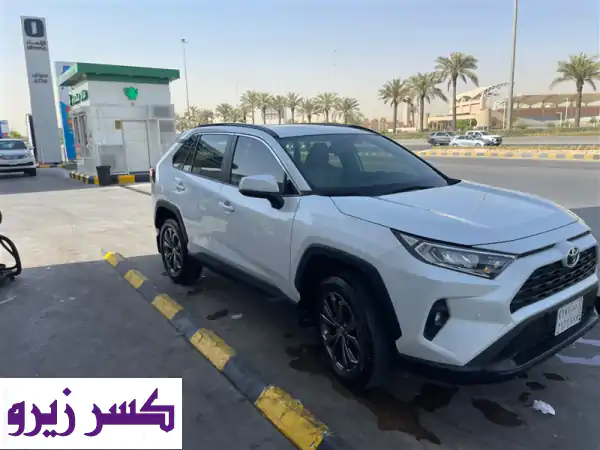 فرصة ذهبية: تويوتا راف 4 2025 AWD - كالجديدة! 7800 كم...