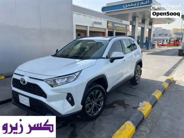 فرصة ذهبية: تويوتا راف 4 2025 AWD - كالجديدة! 7800 كم فقط، الرياض - سعر استثنائي!