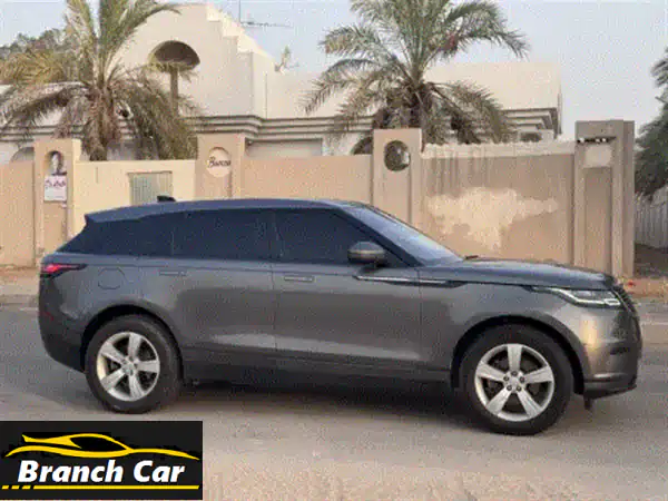 سيارة رنج روفر سبورت فيلار موديل 2019، بلد الصنع بريطانيا، اللون رمادي، الداخلية بيج، محرك 4 سلندر .