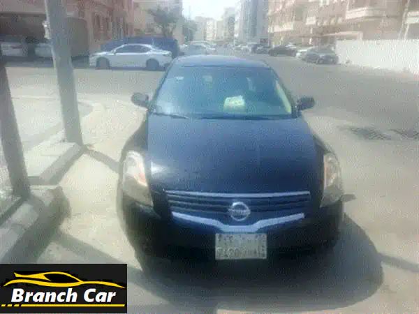 نيسان التيما موديل 2009، عداد 390,000 كم.