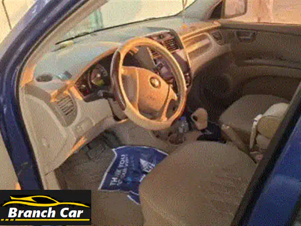معروضة سيارة كيا سبورتاج موديل 2007 بحالة ممتازة جداً، مطلوب فيها 9000 درهم قابلة للتفاوض قليلاً، ..