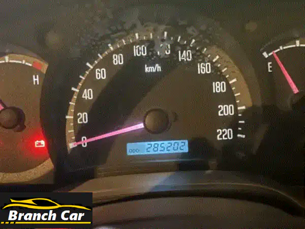 ايسوزو للبيع موديل 2010، مستعملة استخداماً منزلياً وحالتها سليمة. المكينة والجير سليمان.