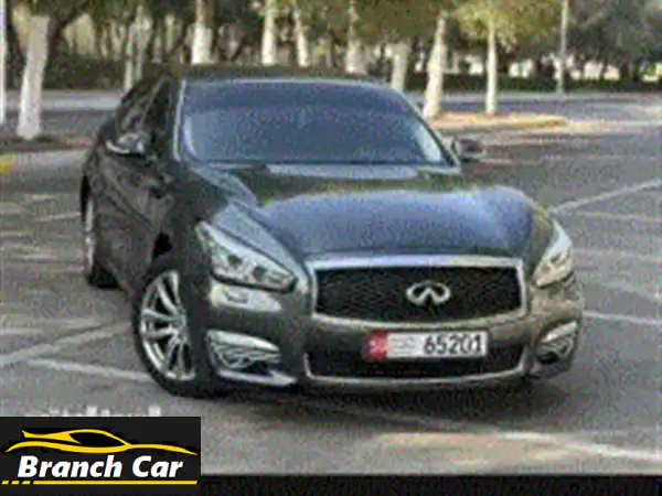 سيارة انفينيتي q70، سيارة سبورت سيدان. كراسي جلد كهربائية ساخنة وباردة. مكيف ممتاز. تم عمل صيانة ...